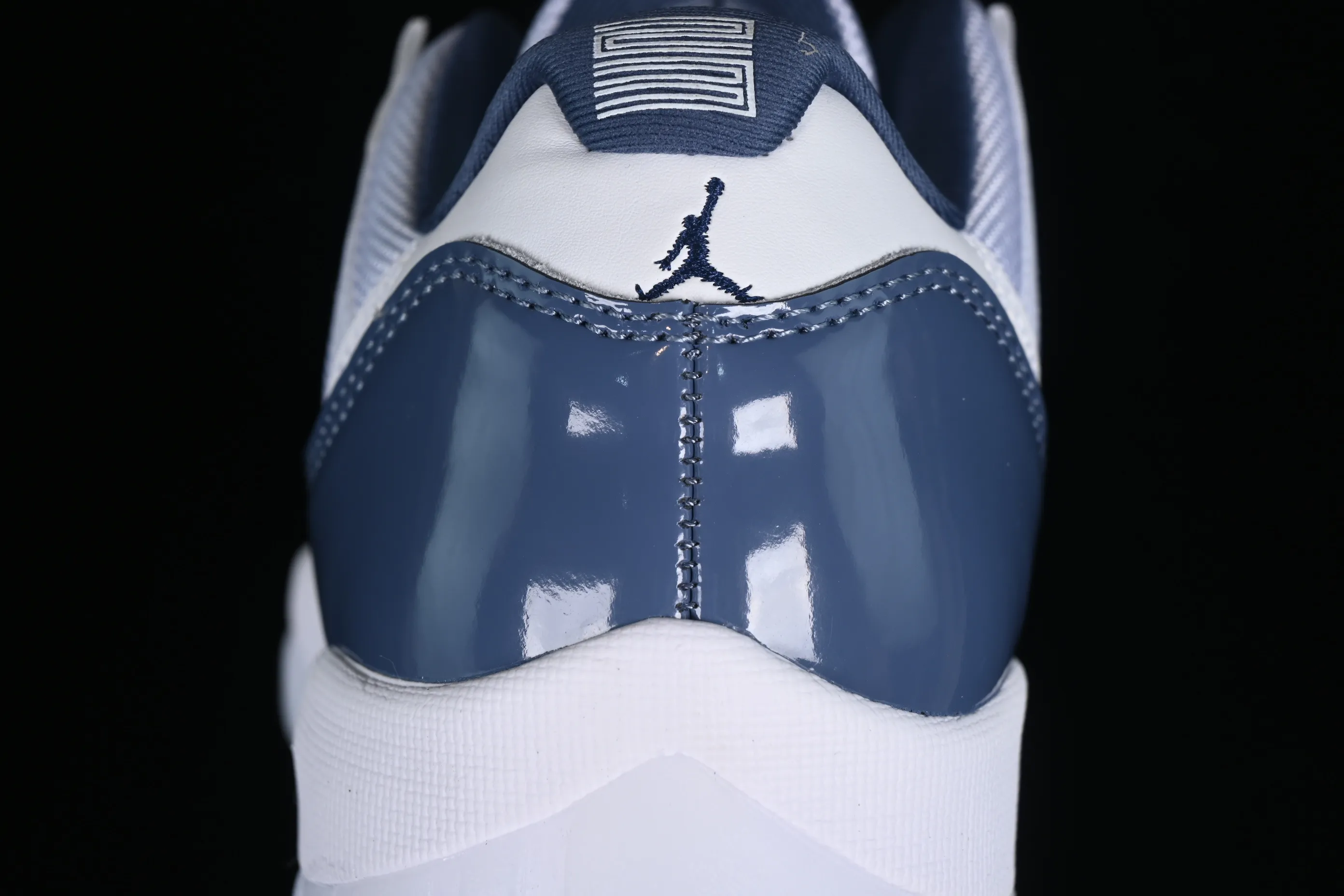All categories Air Jordan Jordan series basketball shoes Air Jordan 11 F version Air Jordan 11 Low "Diffused Blue" AJ11 Joe 11 navy blue genuine carbon FV5104-104